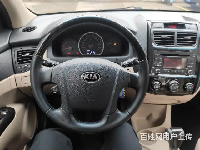 起亚 狮跑 2013款 2.0 手自一体 GLS 两驱 - 图片 3
