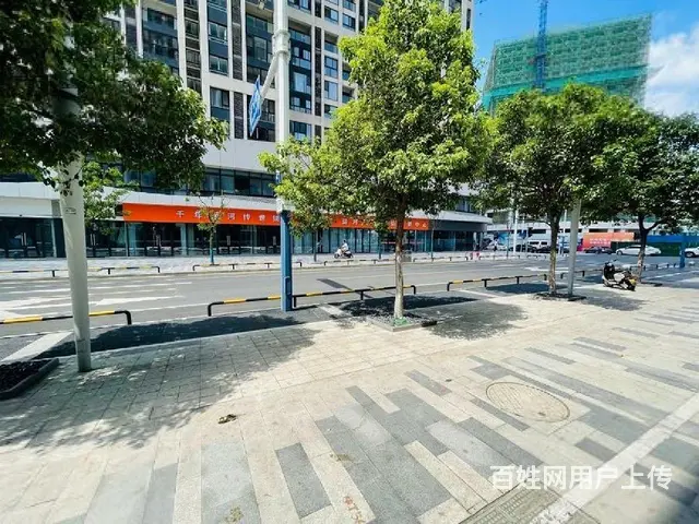 挑高六米，小区主门口五折出售 原价3.3万现价1.5万每平 - 图片 11