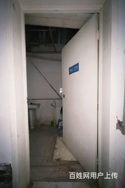 出租森林实验圣泉小学对面的门面临街，离地铁近 - 图片 5