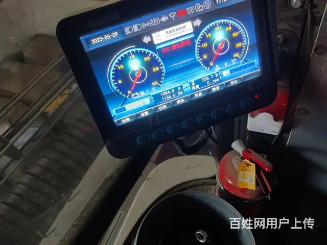 22年德昌四驱一年车 - 图片 1
