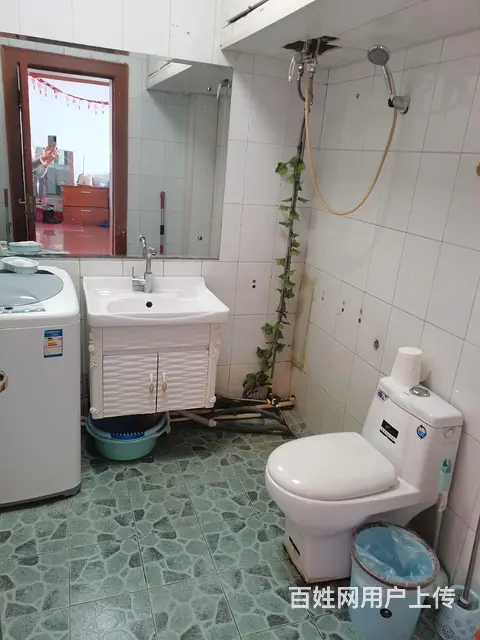 步行街三道街和四道街之间有房子出租 - 图片 2