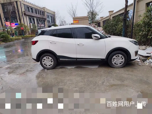 众泰T300 2017款 1.5T 无级 尊享型双色 - 图片 2