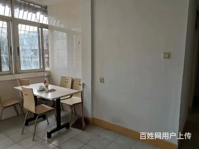 【搞定了！】南夏一街三房一厅出租，带阳台，有部分家私电器（近 - 图片 1