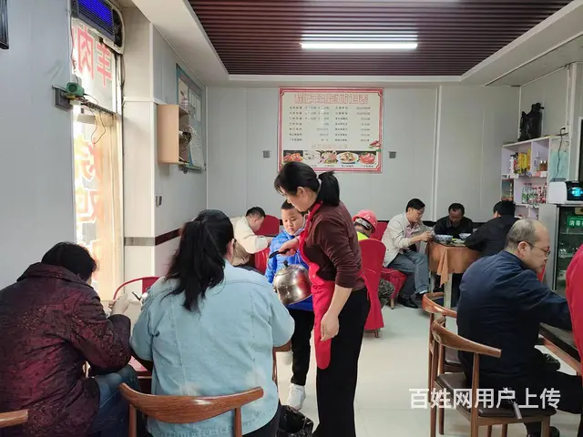 B个人一英阿瓦提路餐饮店转让 - 图片 6