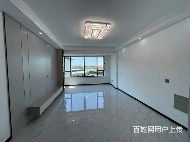 首付款5万，龙江逸园5楼90平，两室两厅一卫，精装 - 图片 1