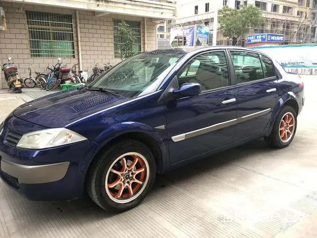 雷诺梅甘娜- [进口] 2003款 2.0L 自动 - 图片 3