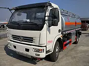 厂家直销定制各吨位油罐车
