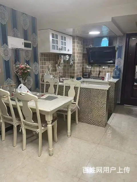 快乐城附近电梯房 精装拎包入住 - 图片 1