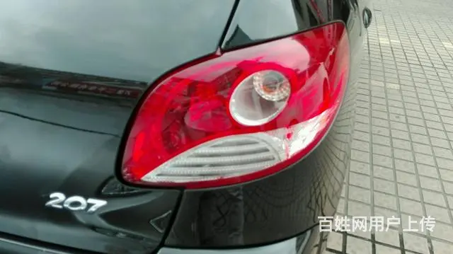 标致207两厢 2011款 1.4L 手动 [第一 - 图片 7
