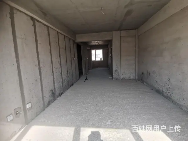 朝阳县，金帝雅居电梯8楼68平两室一厅15.8万 - 图片 1