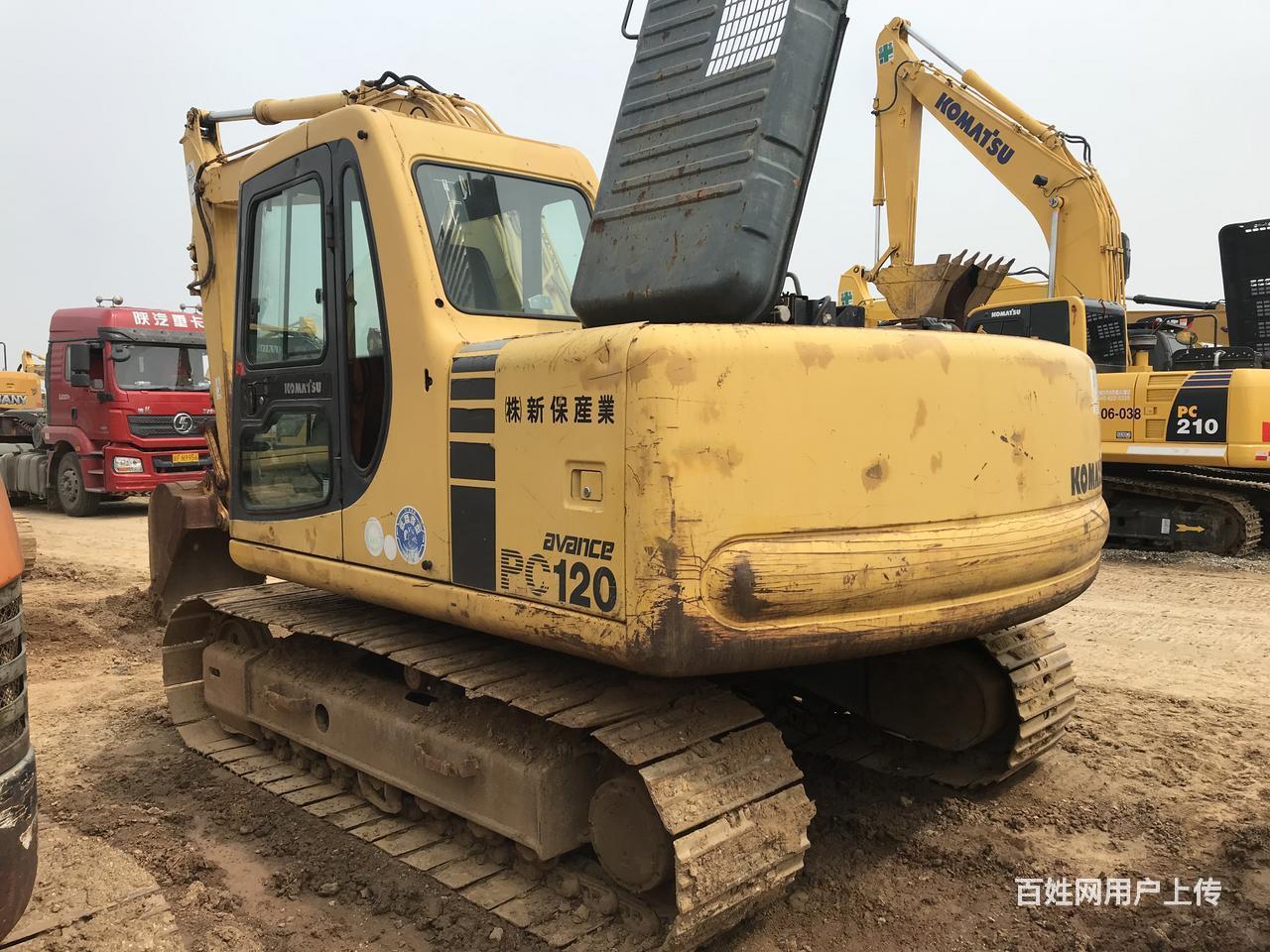 汕头 转让原装进口小松120-6二手挖掘机车况良好