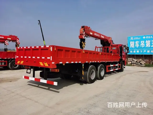 宏昌天马随车吊12吨后八轮随车吊现车随提随走 - 图片 4