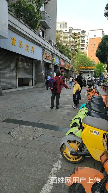 位于地铁出口、小学、医院旁边的门市出租 - 图片 1