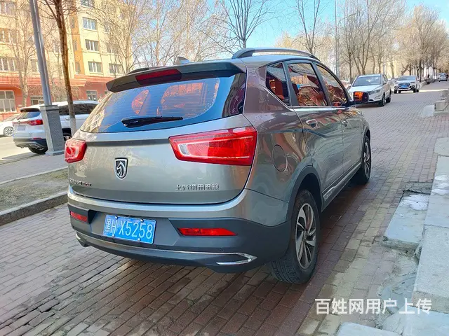 宝骏560 2017款 1.5T 双离合 尊享型5座 - 图片 5