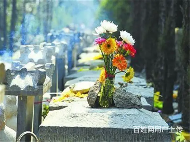 苏州市白事花圈寿衣骨灰盒接运车殡葬车一条龙服务公司 - 图片 2