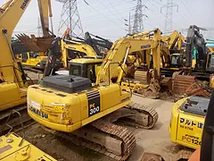 低价出售小松130、200、220、240等挖掘机