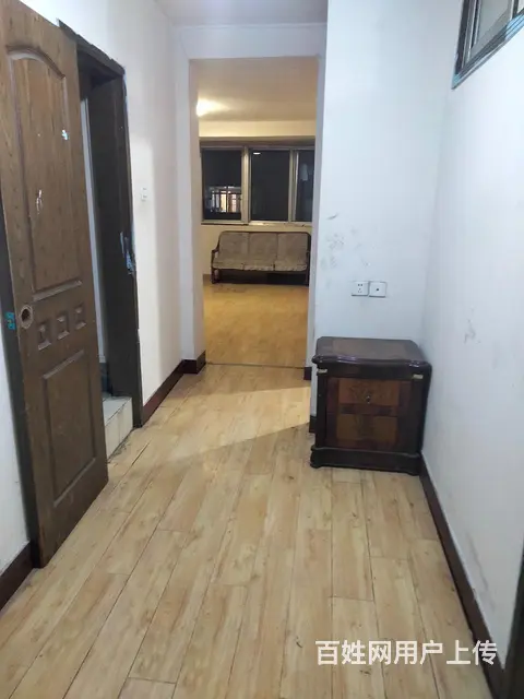火车站附近新建东巷四室一厅900 - 图片 5