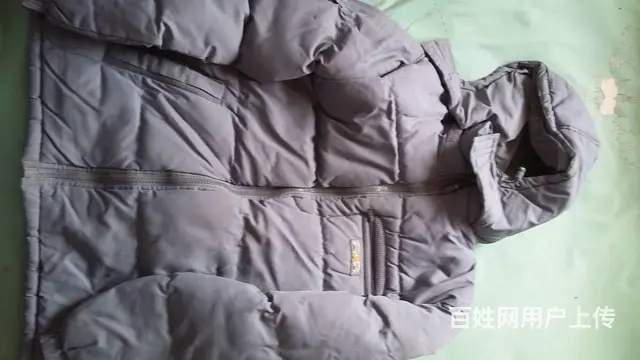 个人闲置羽绒服低价出 - 图片 1
