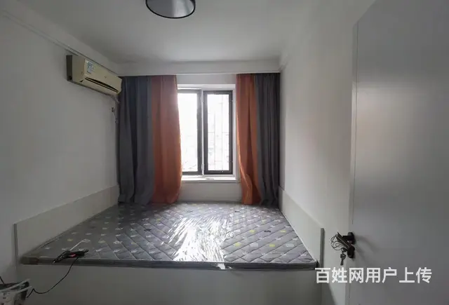 包取暖中心市场附近两室二楼 ，60平！指纹密码锁，智能马桶 - 图片 2