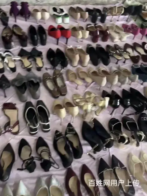 酒店布草 服装尾货 旧衣服 鞋子包包 棉絮毛绒玩具 - 图片 1