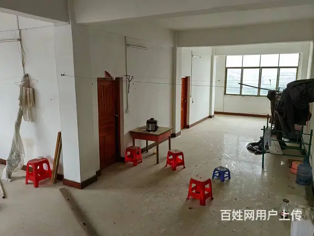交通方便 停车方便 可进出大车，水电齐全好停车 干净卫生 - 图片 7