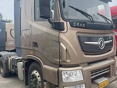 两部东风天龙KX 东风天龙轻盈半挂车 平板式 国5