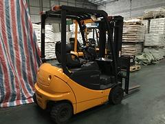 丰田二手电动叉车批发，小型1吨2吨电瓶叉车