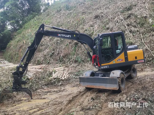 【搞定了！】新源B75S轮式挖掘机夹木机 - 图片 6