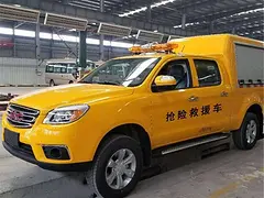 皮卡抢险车