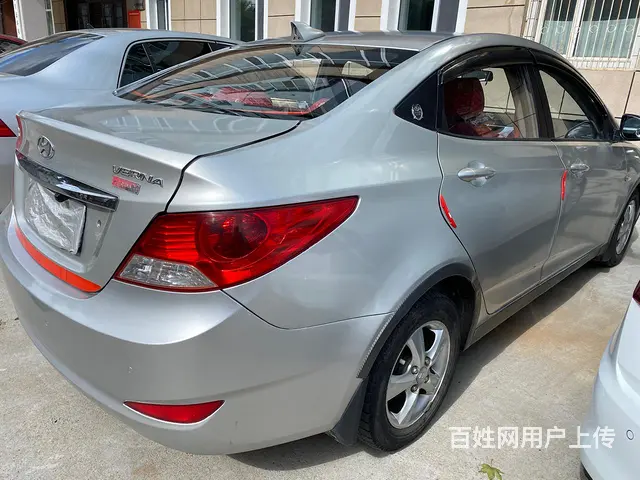 现代 瑞纳 2010款 瑞纳-三厢 1.4 手动 GS 舒适 - 图片 3