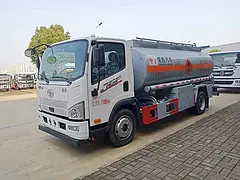 解放5吨8吨油罐车价格 哪里有卖 包上户