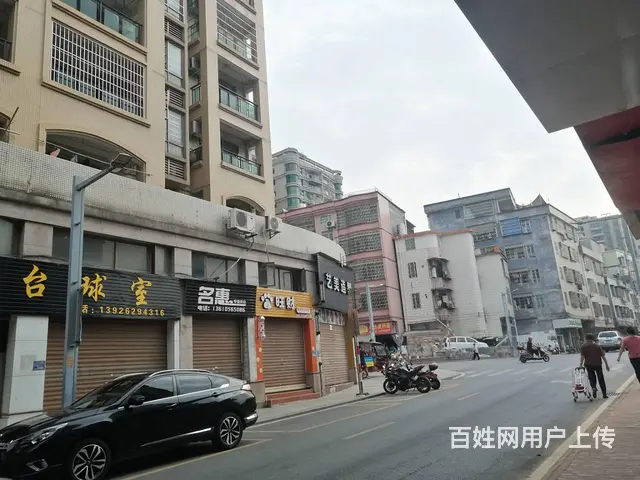 连州市双车路100号“华景雅苑”小区转弯路口旺铺招租 - 图片 2