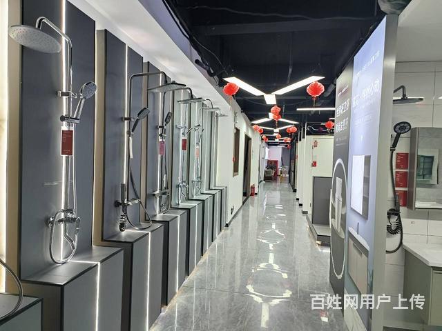 0514凯旋路梁园市场对面三楼1200平出租的图片