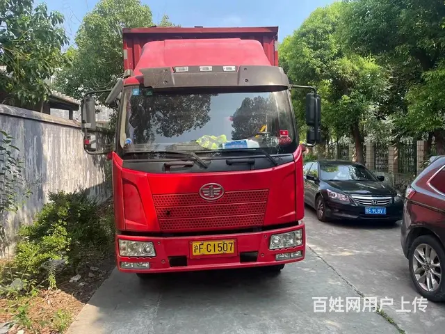 解放7.6米电飞  厢式货车 - 图片 2