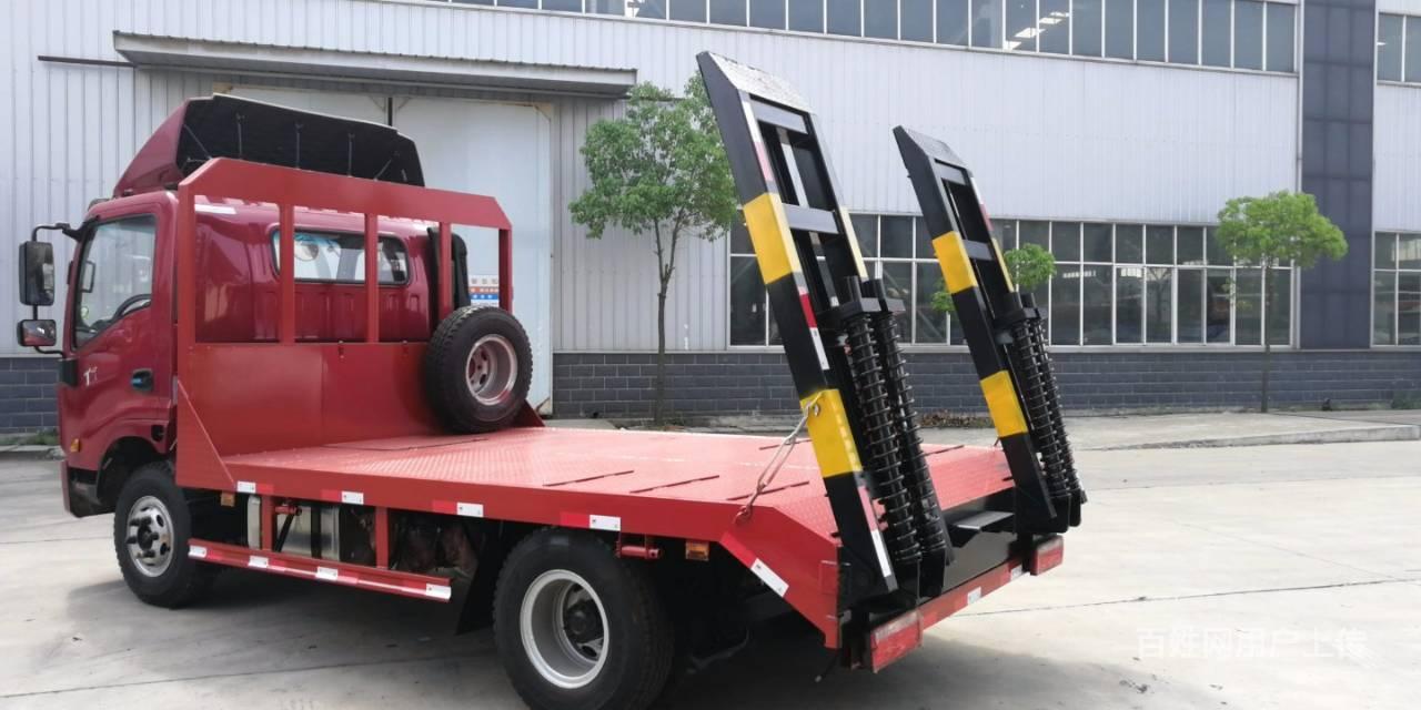 海南蓝牌挖机板车,小板车低价急售,包上牌