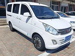 五菱 宏光 2015款 宏光V 1.2 手动 实用型7-8座