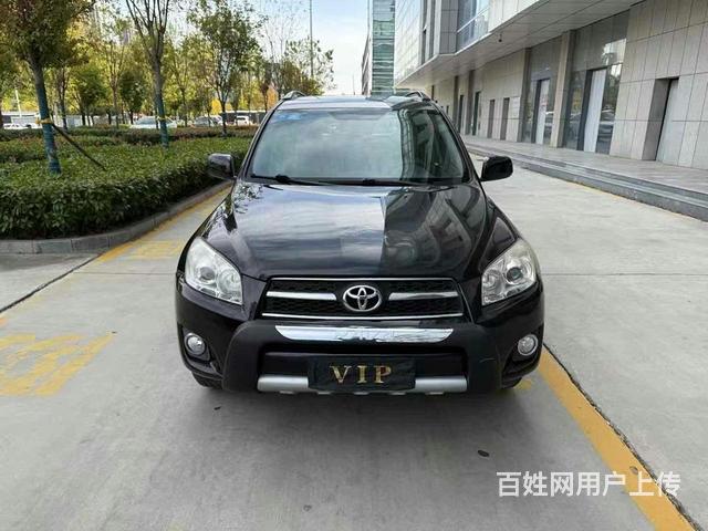 11年丰田RAV4的图片