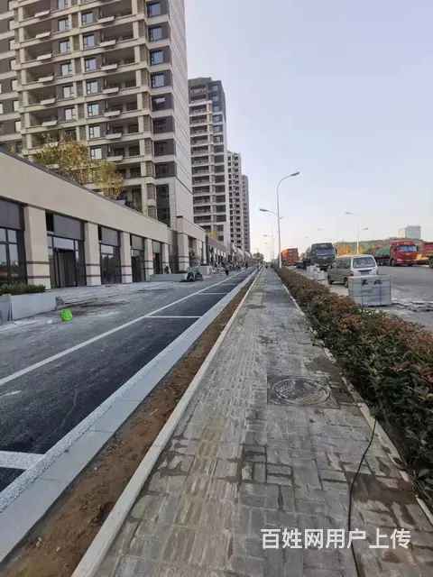 经区万科翡翠公园临街门市出租 - 图片 4