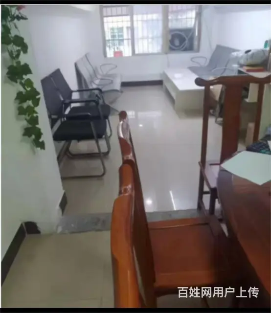 （51旺铺推荐)海秀西路金华苑60平铺面出租 - 图片 3