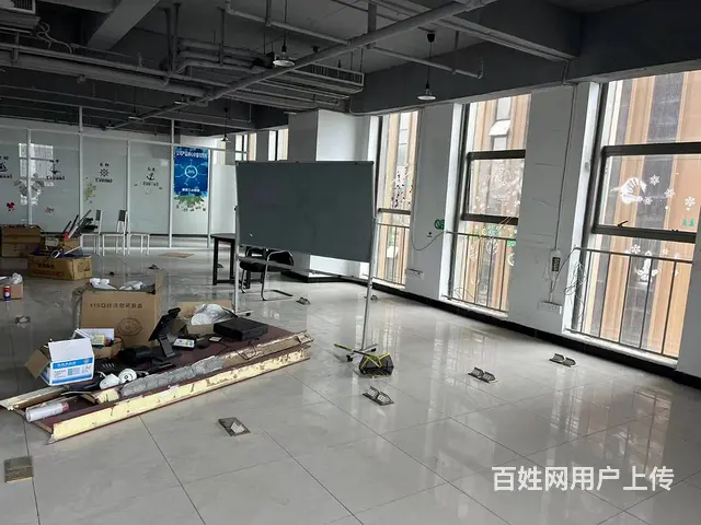 世界贸易中心180平精装办公房   西北角位置 - 图片 2