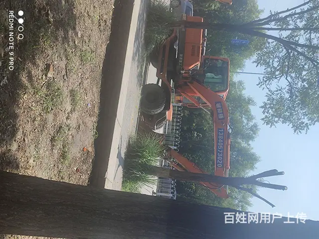 出租出卖新源胶轮钩机 - 图片 1