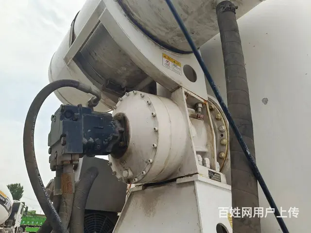 低价转让精品17年10月轻量化豪沃大12方搅拌车 - 图片 8