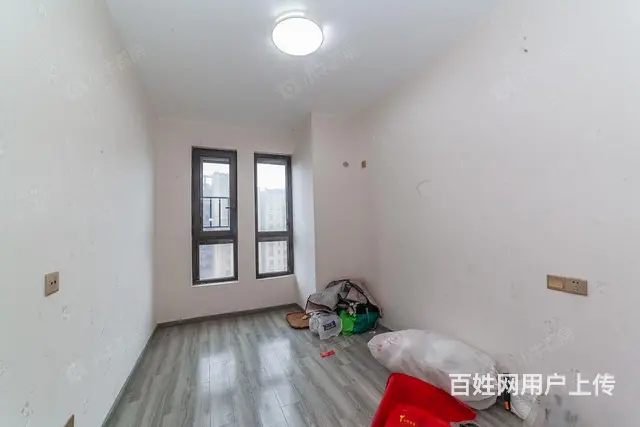 精装修未入住飞龙吾悦地铁口三开间朝南房东诚心出售看 - 图片 5