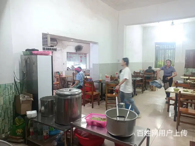 （51旺铺推荐）秀丽路与建新街交叉路口120平双门面旺铺转让 - 图片 3