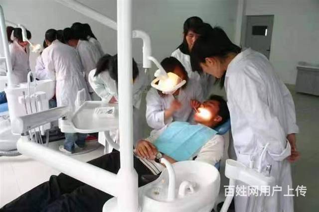 山东济南卫校2023年招生简章的图片