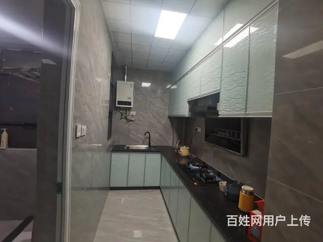滨江一号 普通住宅1厅 精装修 - 图片 3