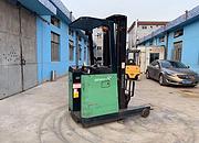 进口丰田1.5吨货架堆高全电动二手叉车