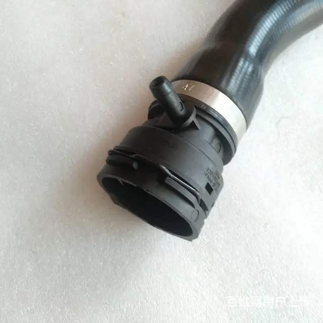宝马318水箱上水管 (1)35-75大洋 - 图片 1