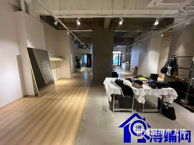 （浔铺网）沭阳蓝天市场西门美食广场二楼店铺分租（免费找店） - 图片 5