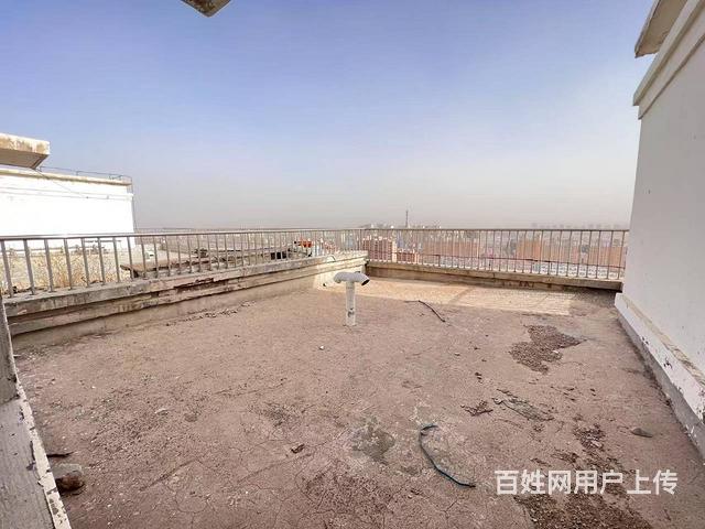 龙泽雅苑!房本满二电梯跃层130+100平59.8随时看房的图片